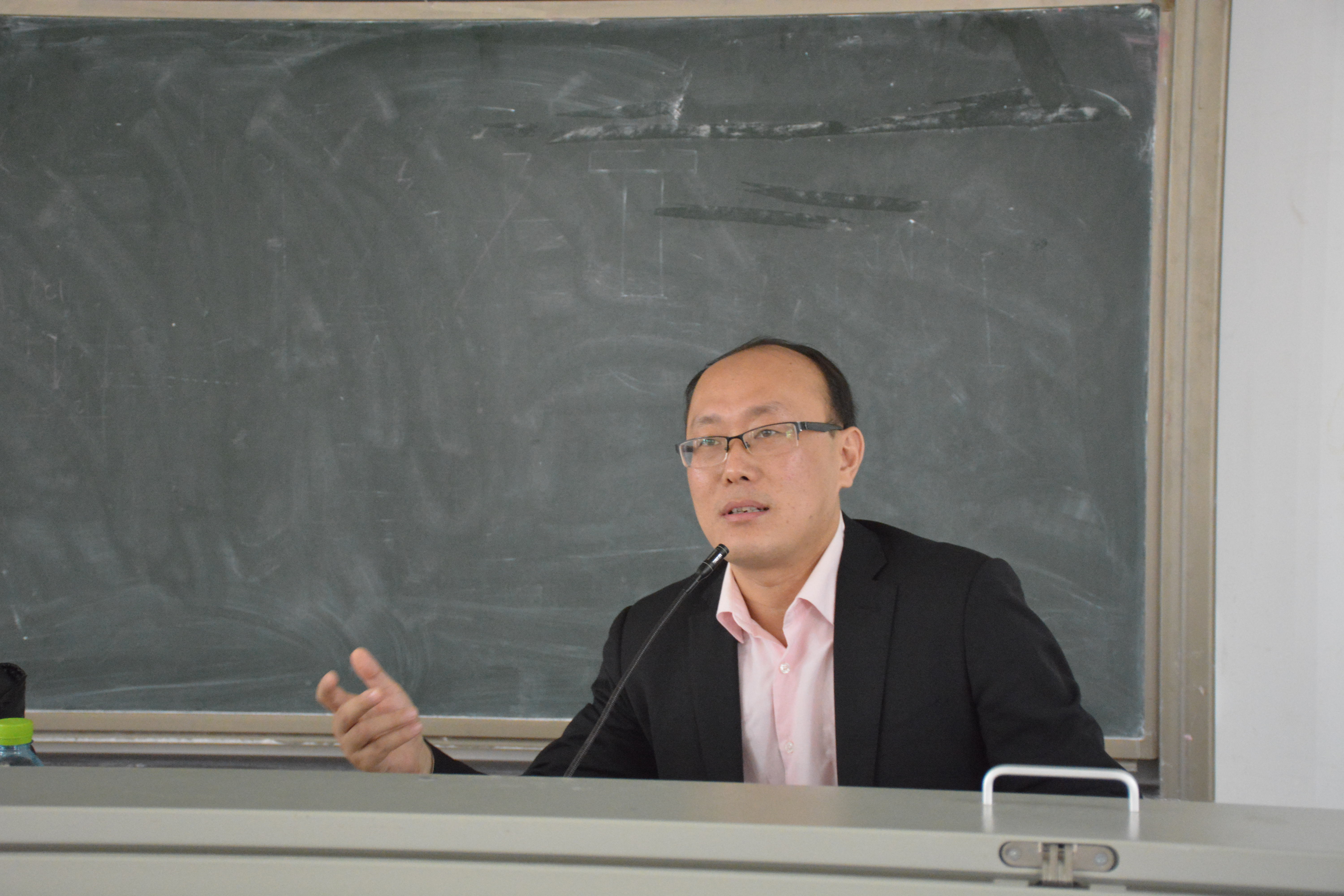 杨智平副部长作讲座